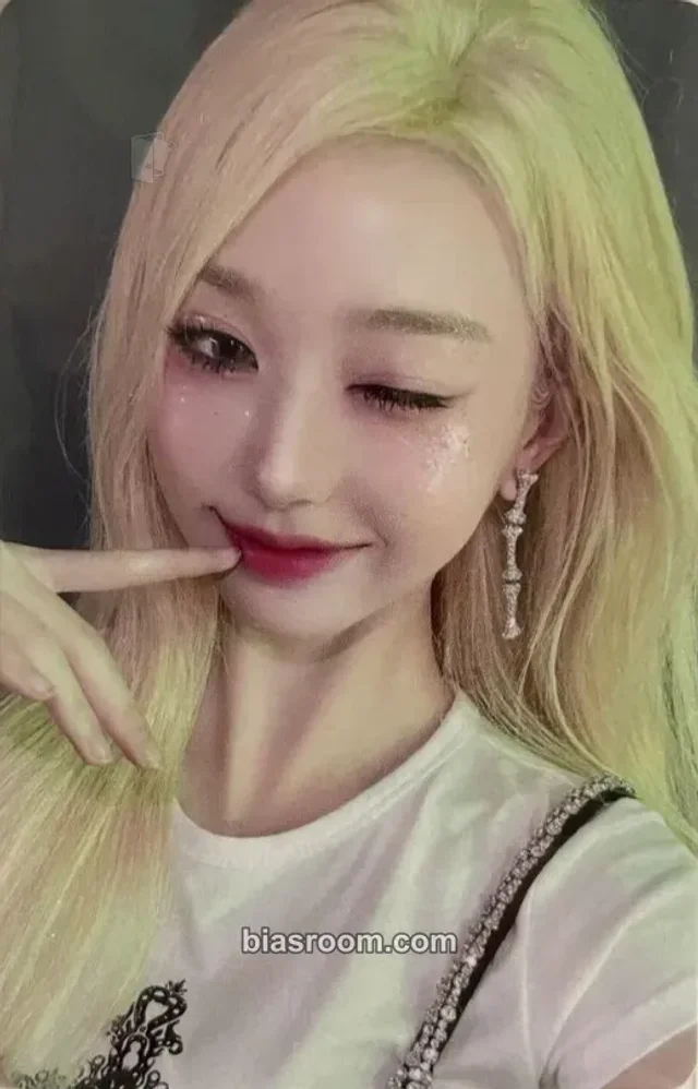 IVE - Wonyoung - I've Mine Album sony music japan yokohama round 1