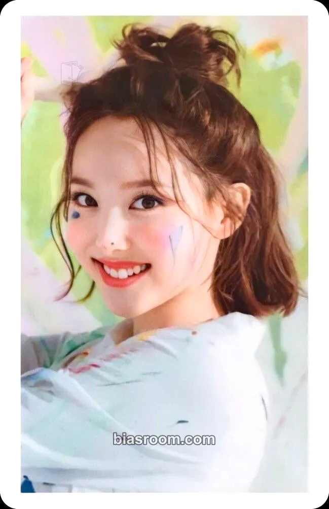 Nayeon Fanfare Photocard - TWICE - TWICE K-pop photocard