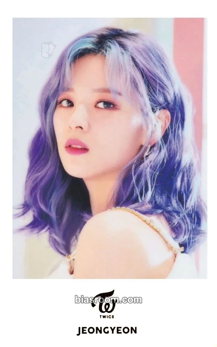 Jeongyeon Fanfare Photocard - TWICE - TWICE K-pop photocard