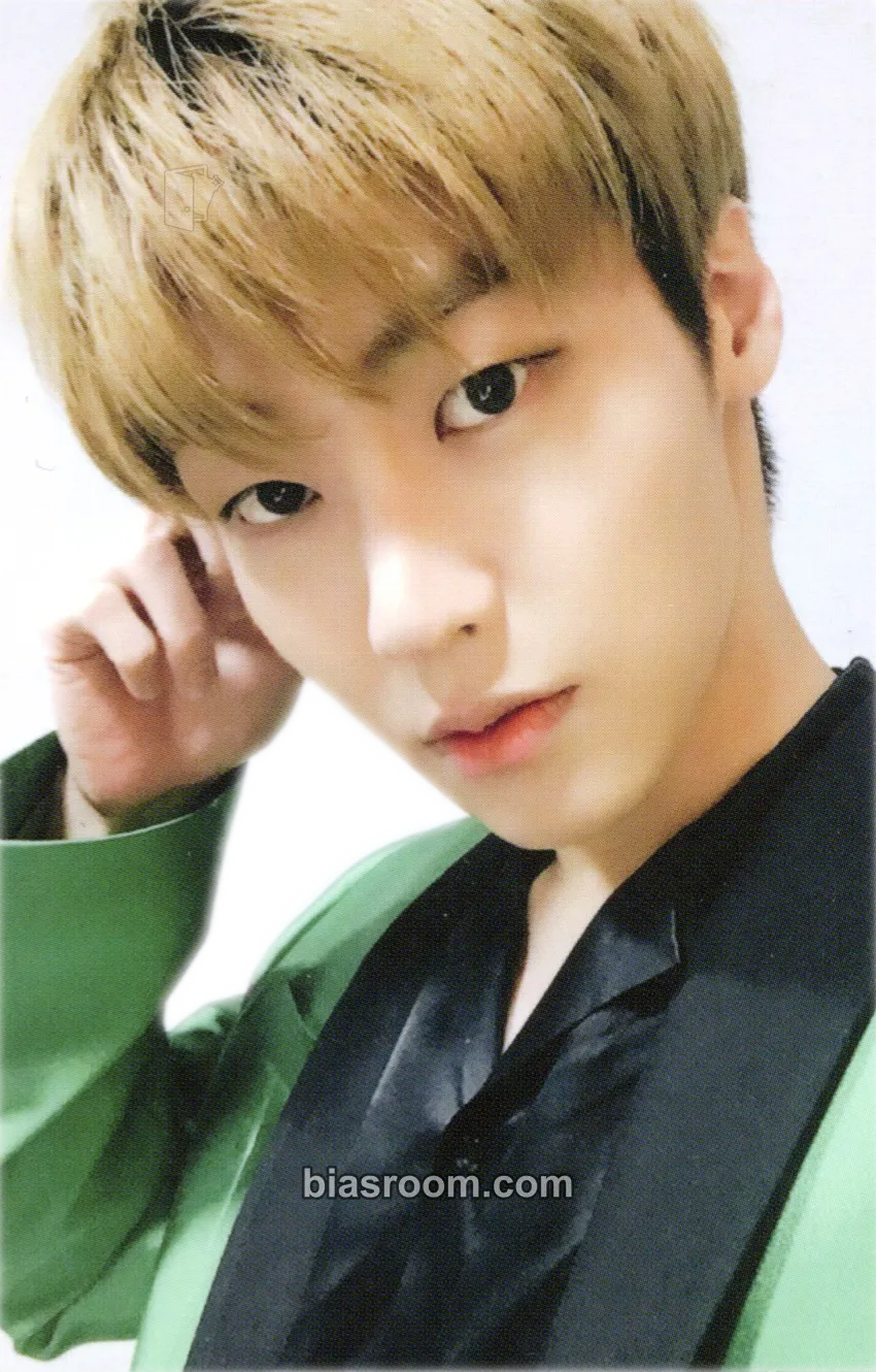 Seunghyub The Hottest: N.Flying Photocard - N.Flying - N.Flying K-pop photocard
