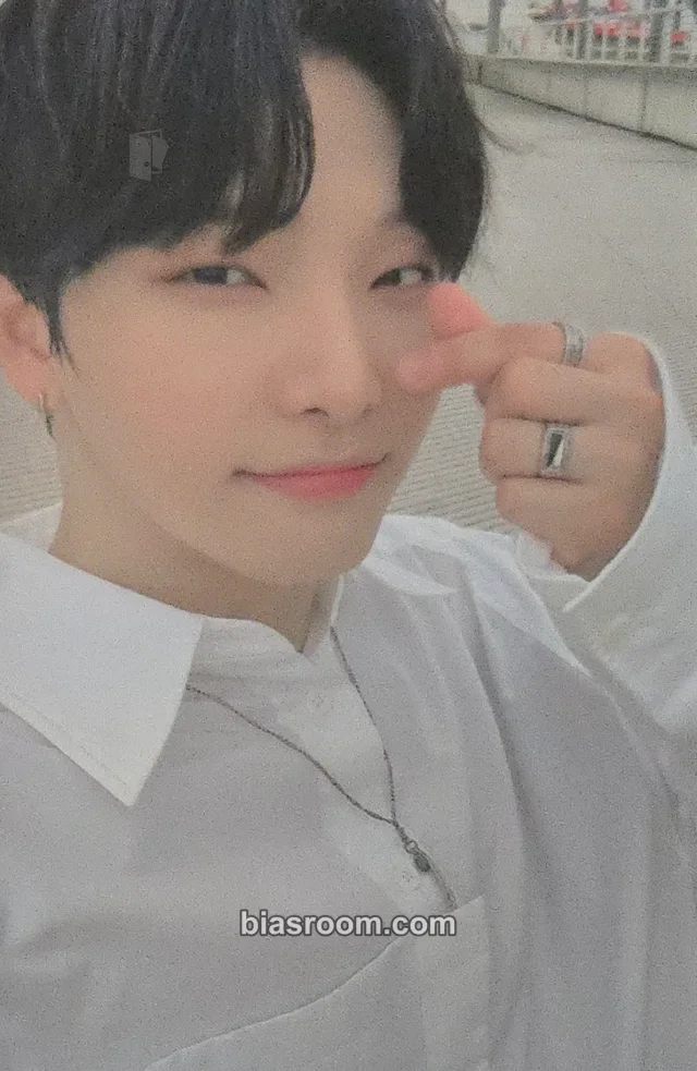 ONEUS - Seoho - ONEUS Theatre : Life is Beautiful (digital single) Album photocard set