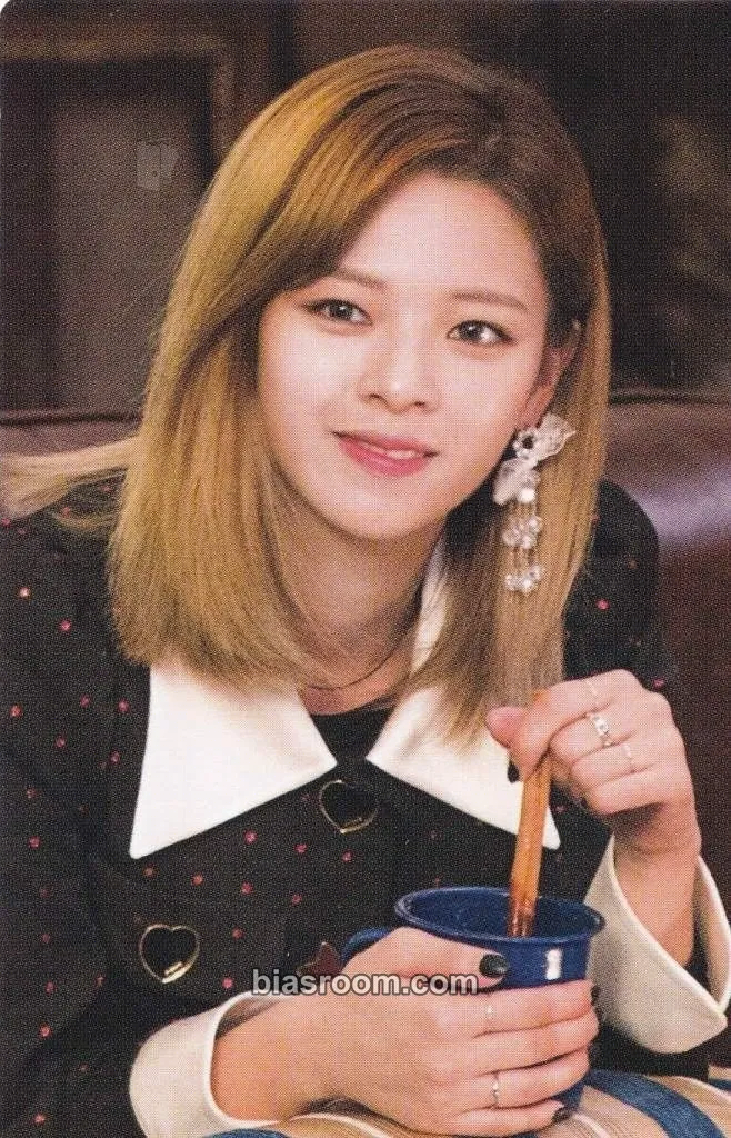 Jeongyeon The Year of "Yes" Photocard - TWICE - TWICE K-pop photocard