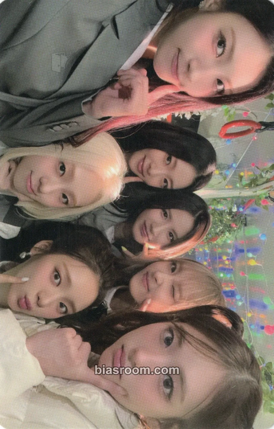 ICHILLIN' 2025 Season's Greetings - Office (Poca Album) Photocard - ICHILLIN’ - ICHILLIN’ K-pop photocard
