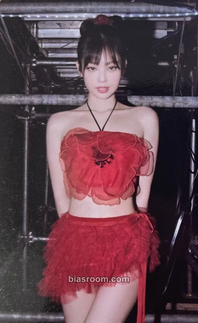 Jennie BORN PINK TOUR MD BACKSTAGE Photocard - BLACKPINK - BLACKPINK K-pop photocard