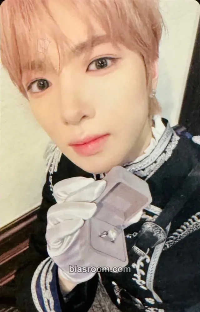 NCT Wish - Sakuya - 2ND ANNIVERSARY FANMEETING <6명의 왕자가 나에게 청혼을 하면 곤란한데요> Event random photocard trading card merch photocard