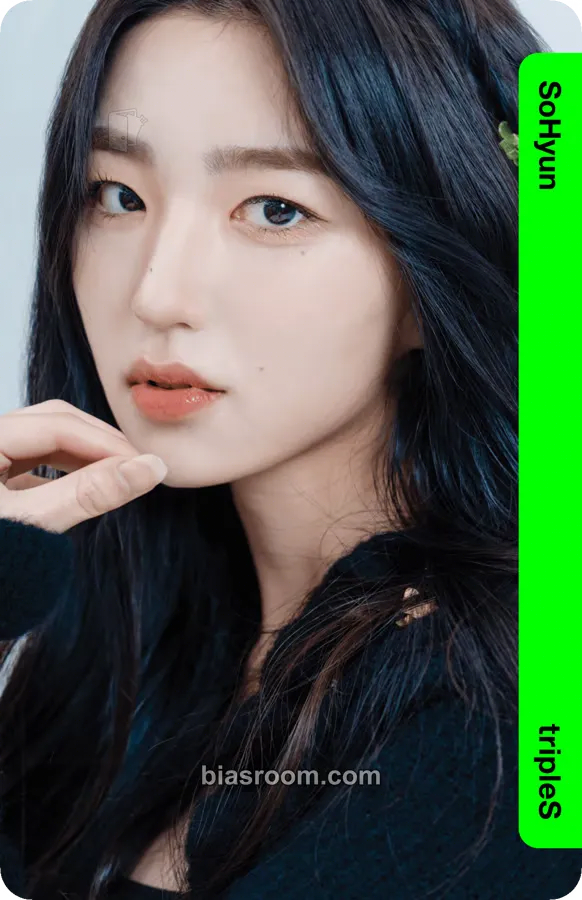Sohyun Binary01 First Class Objekts Photocard - tripleS - tripleS K-pop photocard