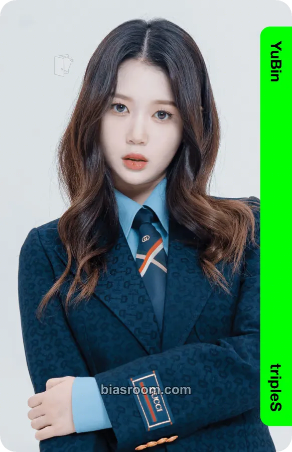 Yubin Binary01 First Class Objekts Photocard - tripleS - tripleS K-pop photocard