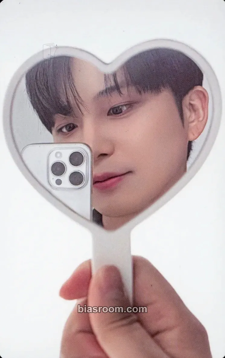 Jongho In Your Fantasy World Tour 2025 - 2026 Photocard - ATEEZ - ATEEZ K-pop photocard