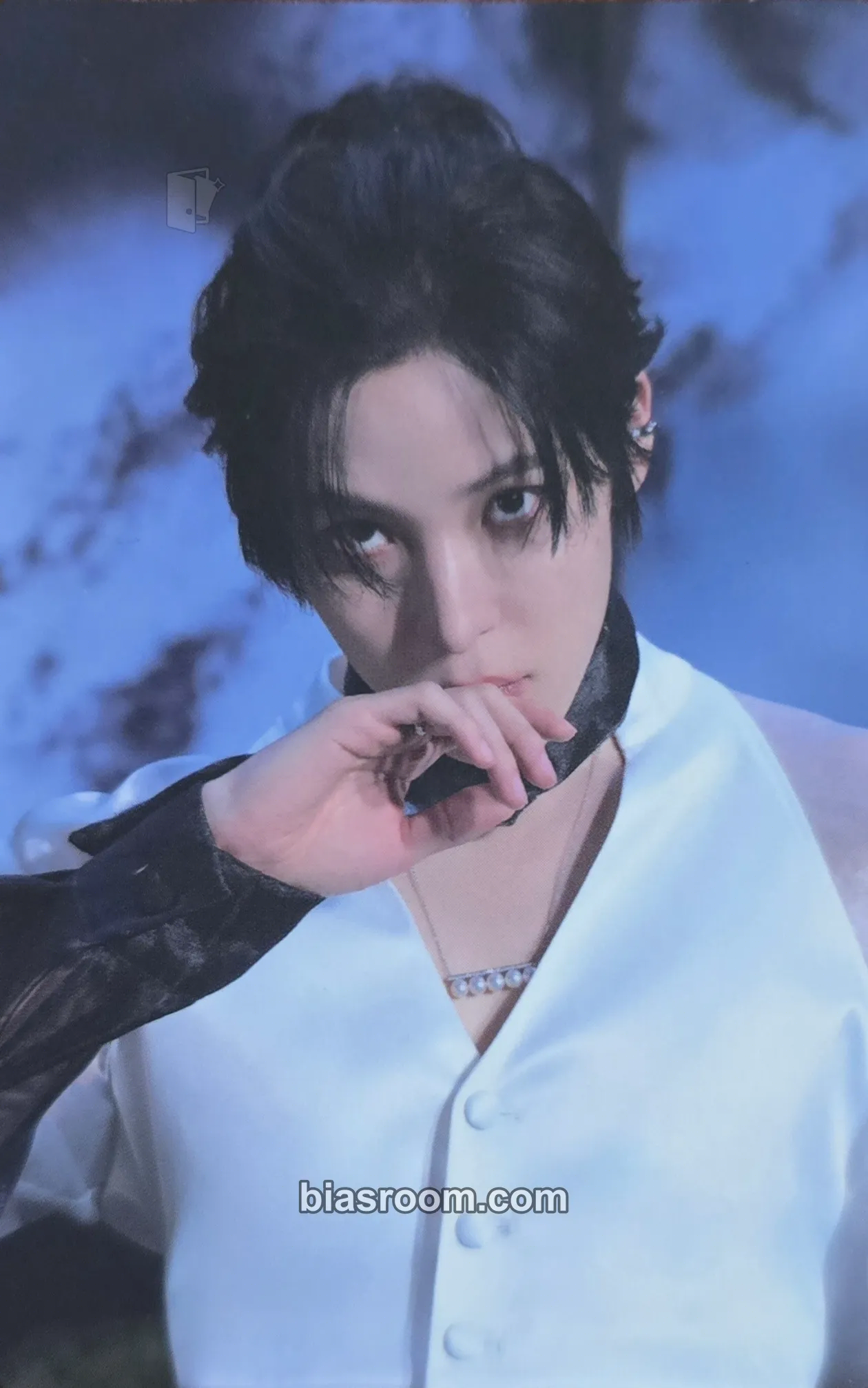 Yunho GOLDEN HOUR : Part.4 Photocard - ATEEZ - ATEEZ K-pop photocard