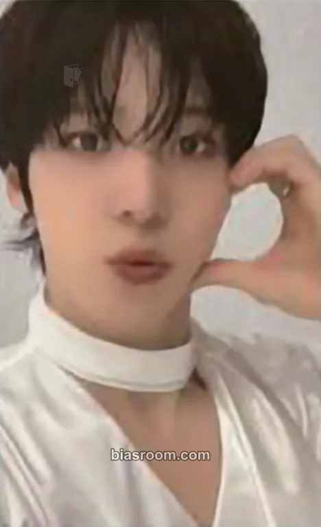 Yunho In Your Fantasy World Tour 2025 - 2026 Photocard - ATEEZ - ATEEZ K-pop photocard