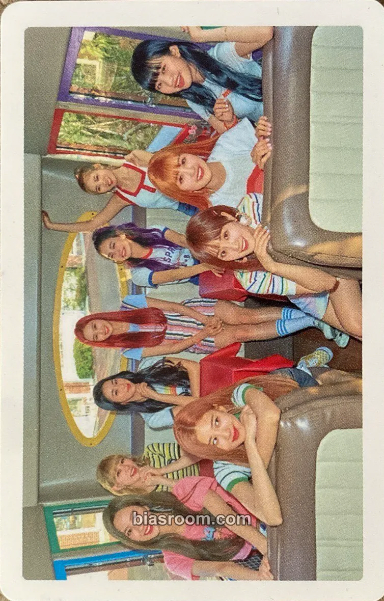 Love Adventure Photocard - Cherry Bullet - Cherry Bullet K-pop photocard