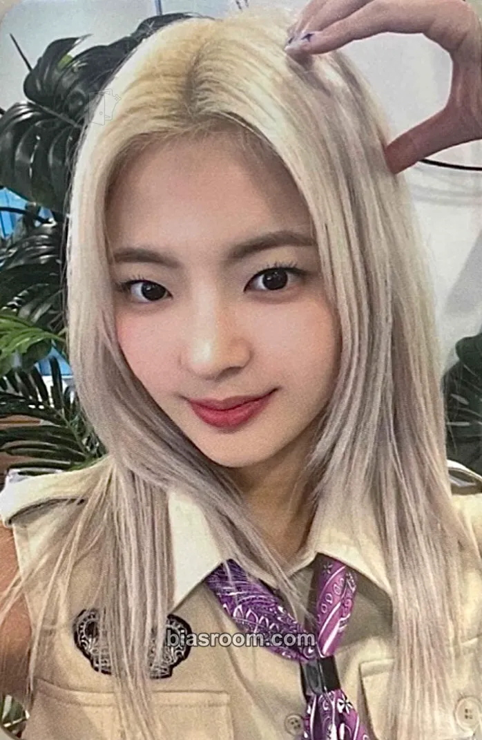 Lia KILL MY DOUBT Photocard - ITZY - ITZY K-pop photocard