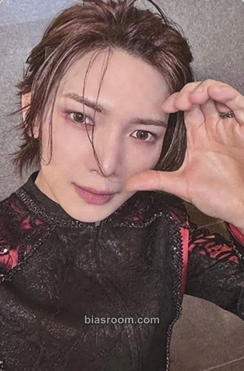 Yeosang In Your Fantasy World Tour 2025 - 2026 Photocard - ATEEZ - ATEEZ K-pop photocard