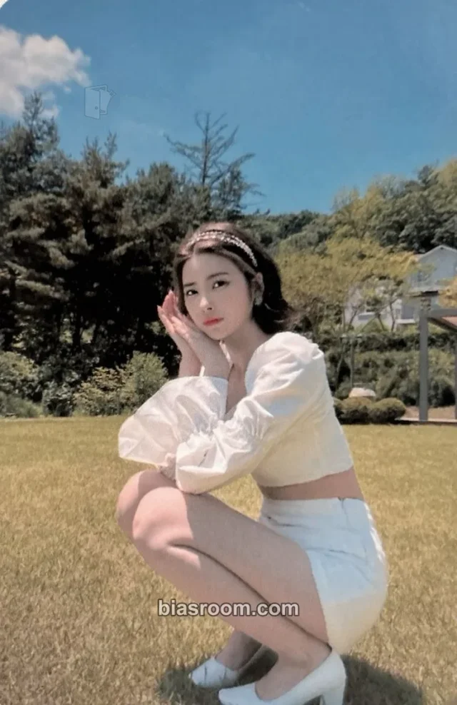 DIA - Huihyeon - Flower 4 Seasons Album album photocard flower version