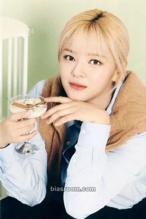 Jeongyeon Together 1&2 (7th Anniversary) Photocard - TWICE - TWICE K-pop photocard