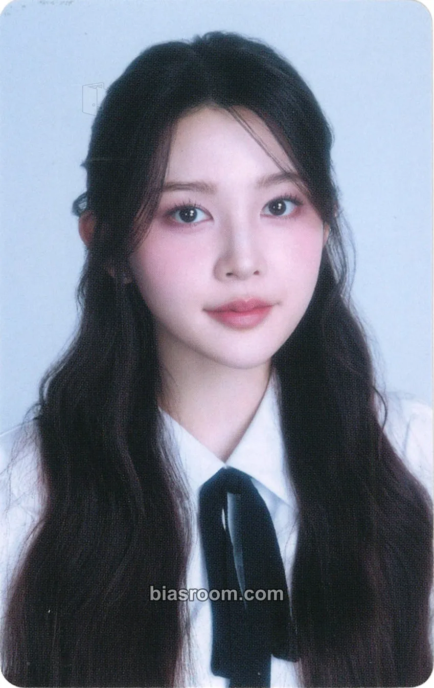 A-na SMTOWN Live 2025 Photocard - Hearts2Hearts - Hearts2Hearts K-pop photocard