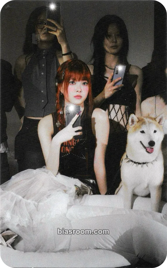 Hong Eunchae CRAZY Photocard - LE SSERAFIM - LE SSERAFIM K-pop photocard
