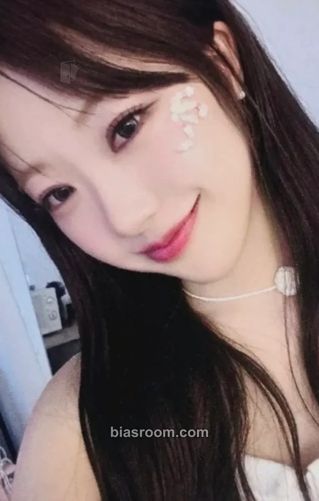 Jeewon Sweetie but Saltie Photocard - cignature - cignature K-pop photocard