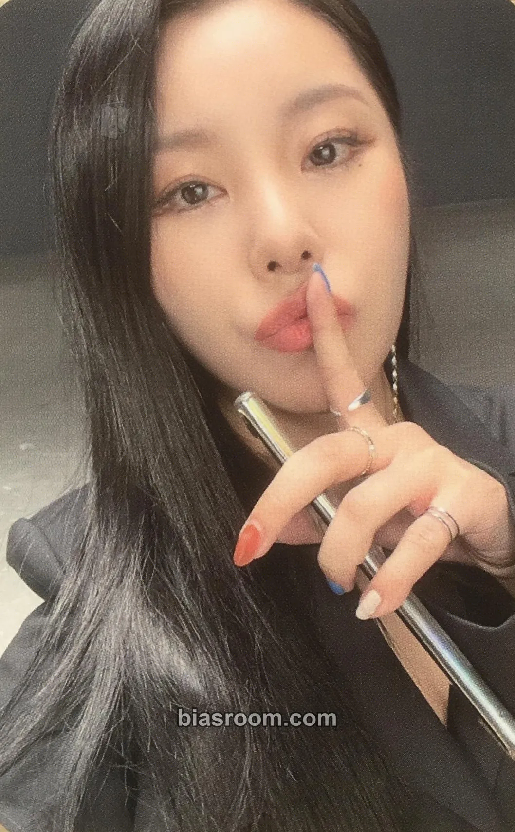Wheein Redd Photocard - MAMAMOO - MAMAMOO K-pop photocard