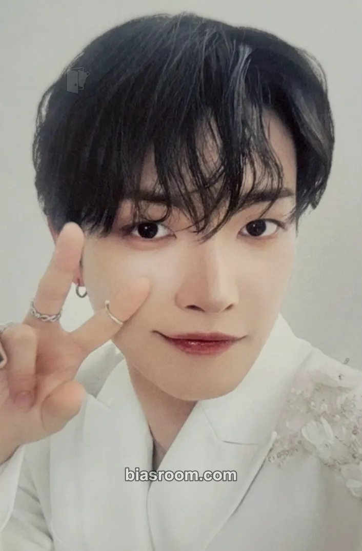 Hongjoong Ashes to Light Photocard - ATEEZ - ATEEZ K-pop photocard