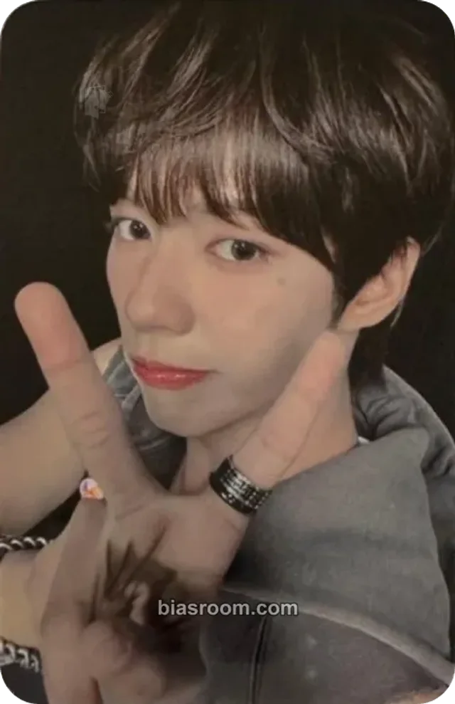 AHOF - JL - WHO WE ARE Album showcase entrance benefit debut
