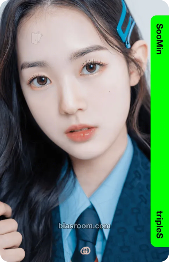 Soomin Binary01 First Class Objekts Photocard - tripleS - tripleS K-pop photocard