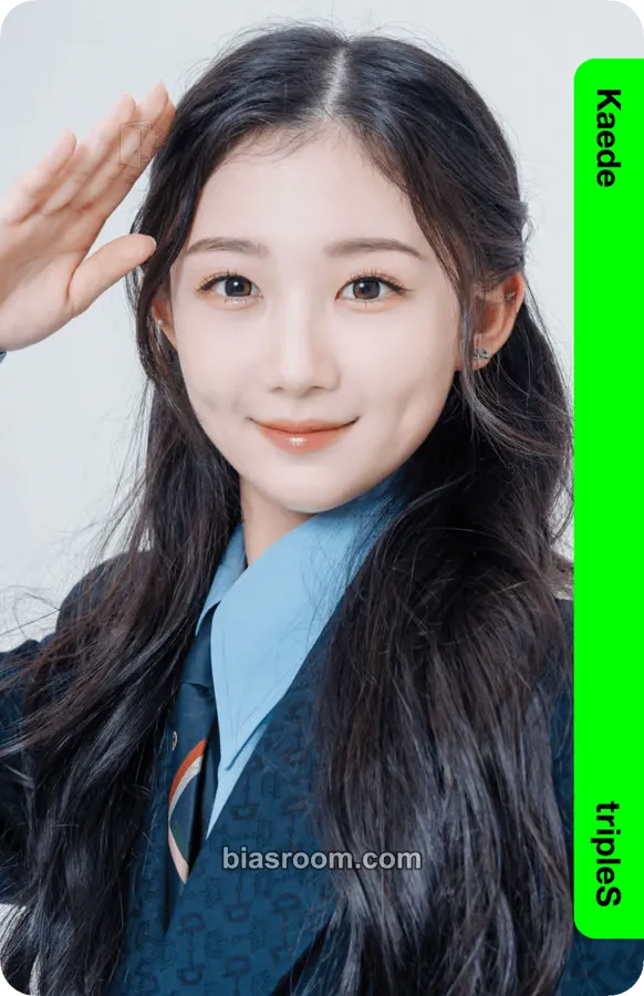 Kaede Binary01 First Class Objekts Photocard - tripleS - tripleS K-pop photocard