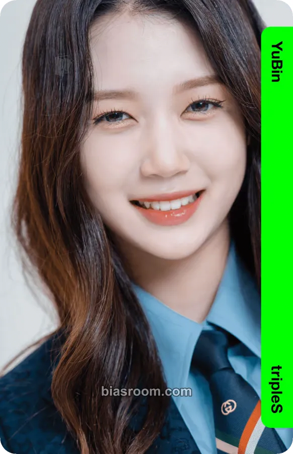 Yubin Binary01 First Class Objekts Photocard - tripleS - tripleS K-pop photocard