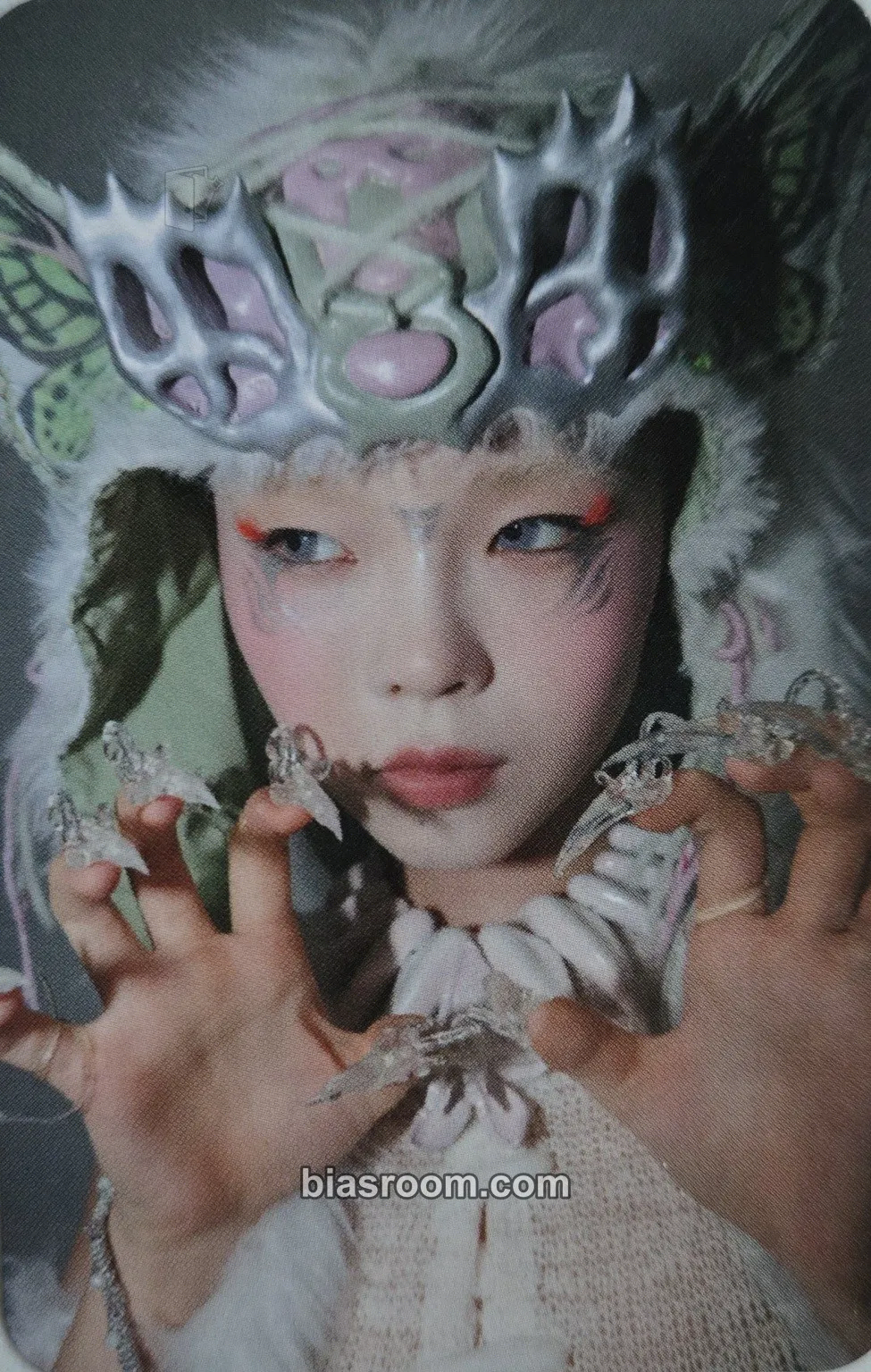 COCONA AWE Photocard - XG - XG K-pop photocard