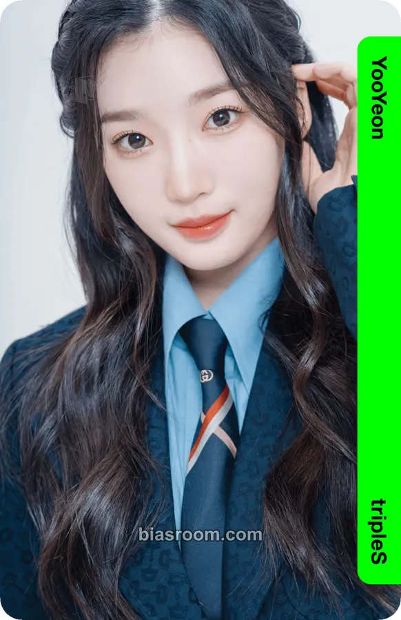 Yooyeon Binary01 First Class Objekts Photocard - tripleS - tripleS K-pop photocard
