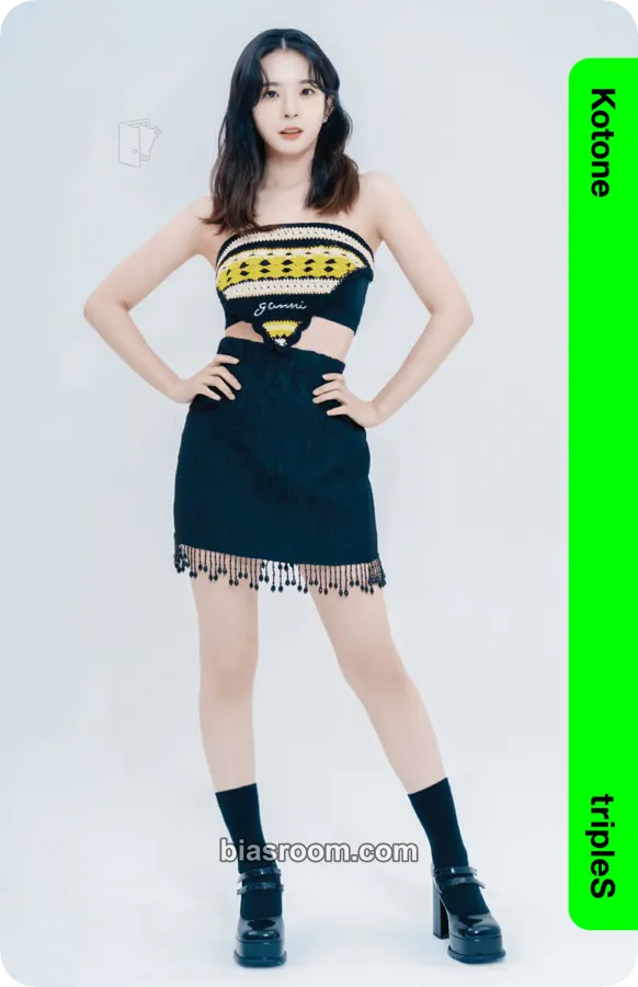 Kotone Binary01 First Class Objekts Photocard - tripleS - tripleS K-pop photocard