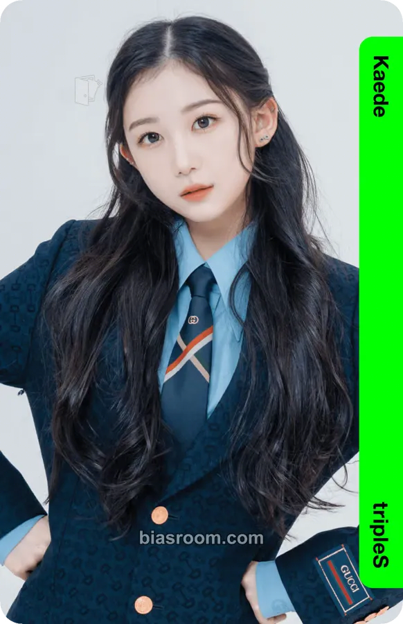 Kaede Binary01 First Class Objekts Photocard - tripleS - tripleS K-pop photocard