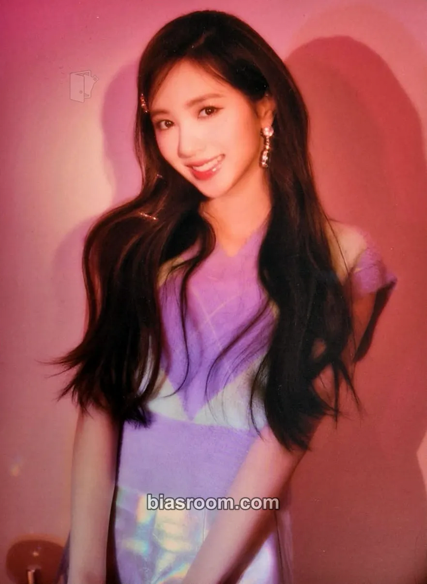Huh Jiwon Cherry Rush Photocard - Cherry Bullet - Cherry Bullet K-pop photocard