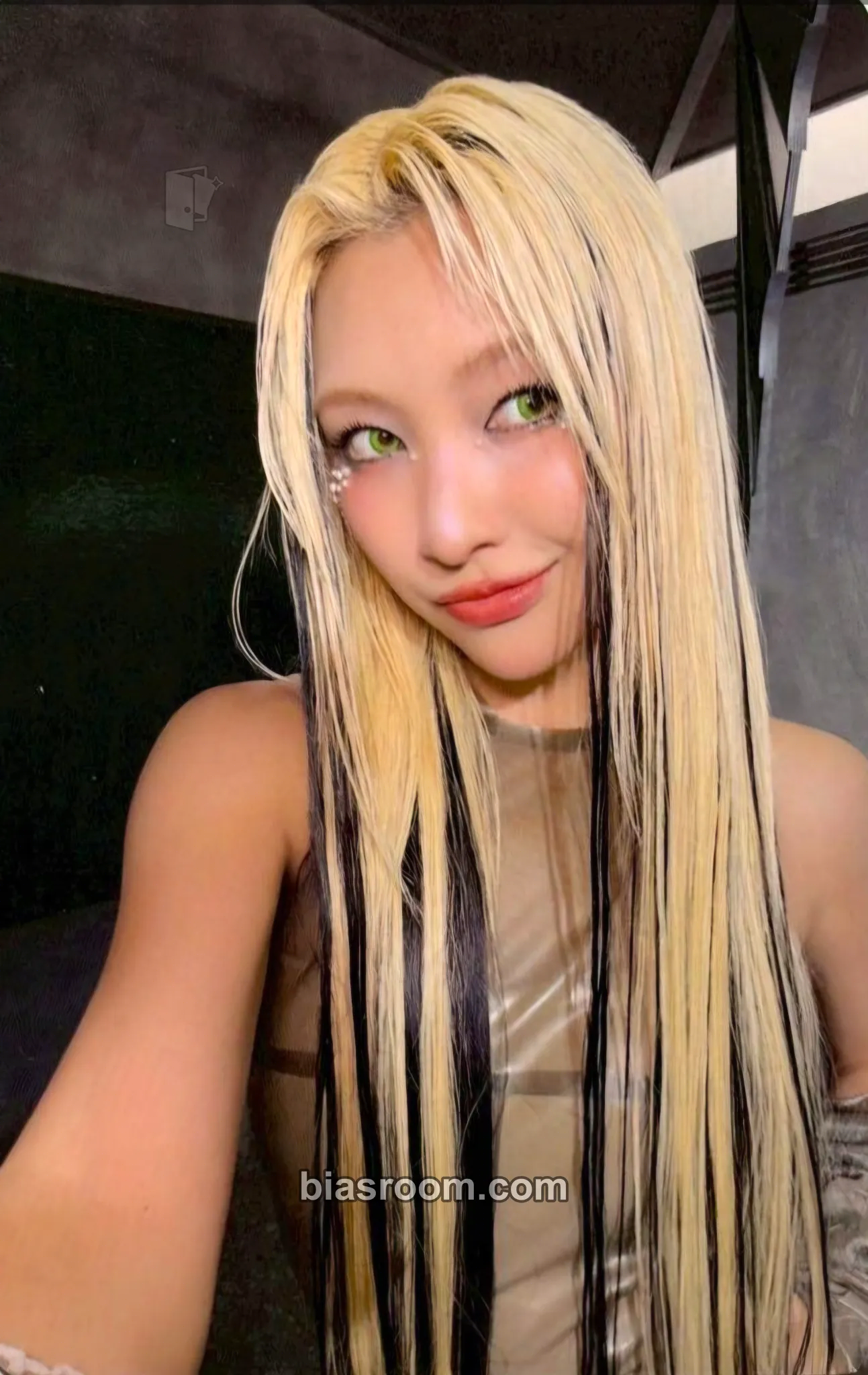 MAYA THE CORE - 核 Photocard - XG - XG K-pop photocard