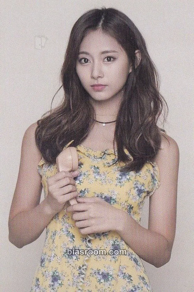 Tzuyu ONCE Halloween (3rd Anniversary) Photocard - TWICE - TWICE K-pop photocard