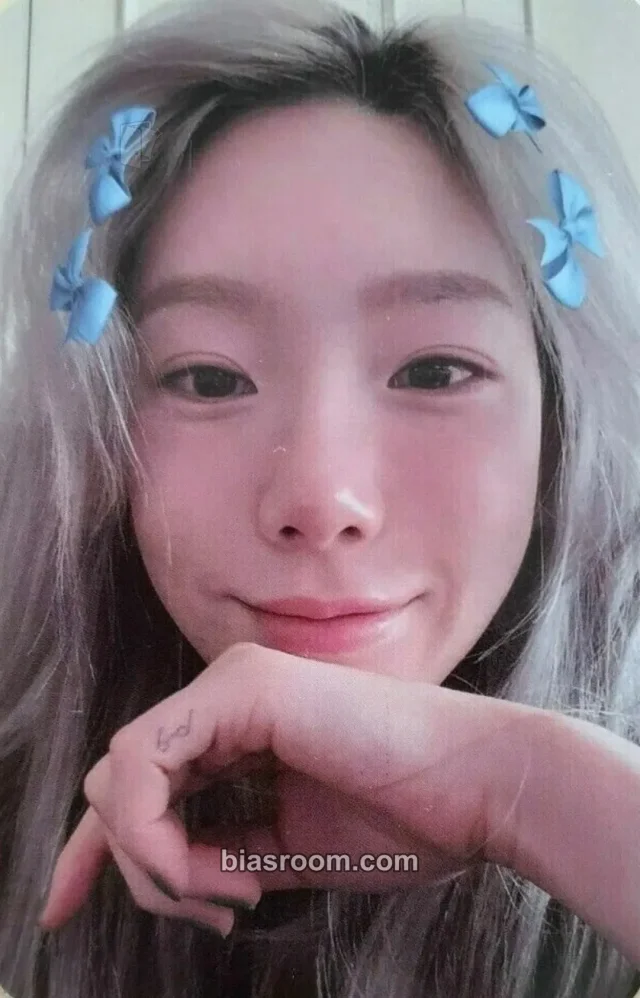 Taeyeon - Taeyeon - INVU Album album photocard