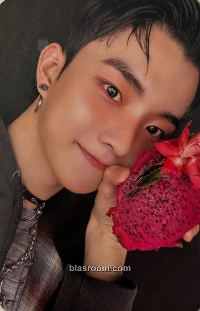 Q Phantasy Pt. 2: Sixth Sense Photocard - THE BOYZ - THE BOYZ K-pop photocard