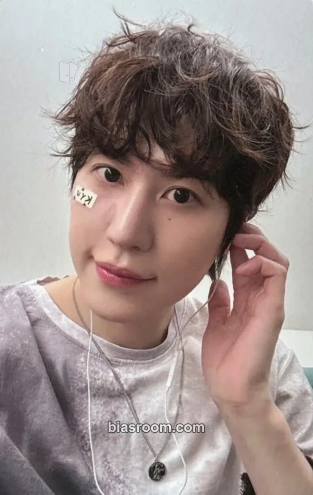 SUPER JUNIOR - Kyuhyun - Colors Album photobook version album photocard