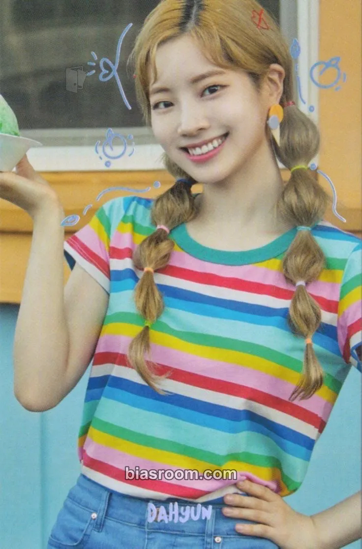 Dahyun Twaii’s Shop Pop-Up Store Photocard - TWICE - TWICE K-pop photocard