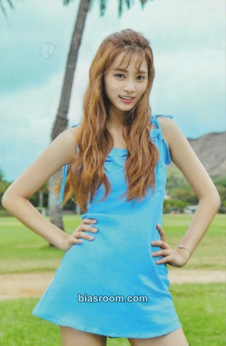 Tzuyu Twaii’s Shop Pop-Up Store Photocard - TWICE - TWICE K-pop photocard