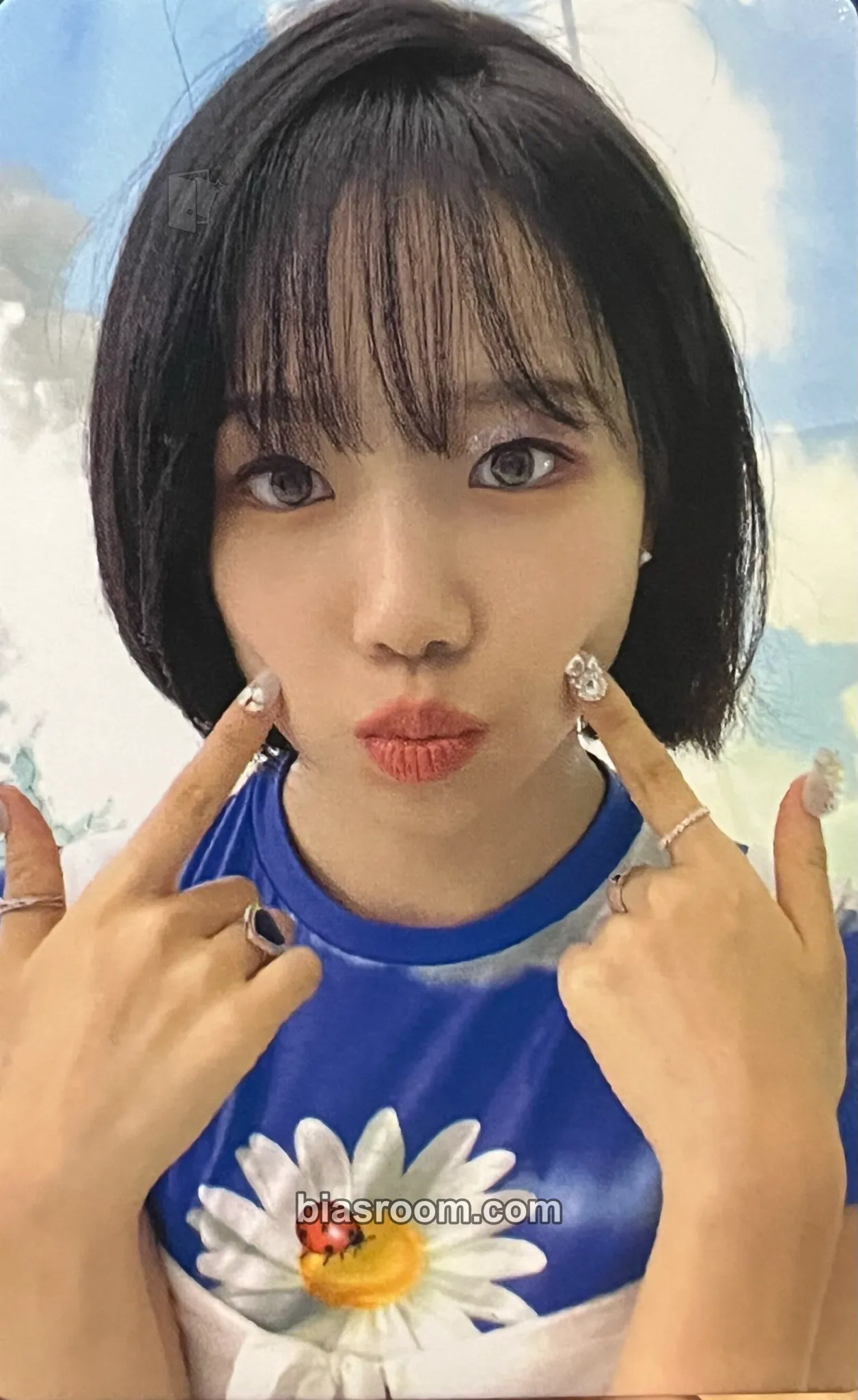 Jo Yuri GLASSY Photocard - Jo Yuri K-pop photocard