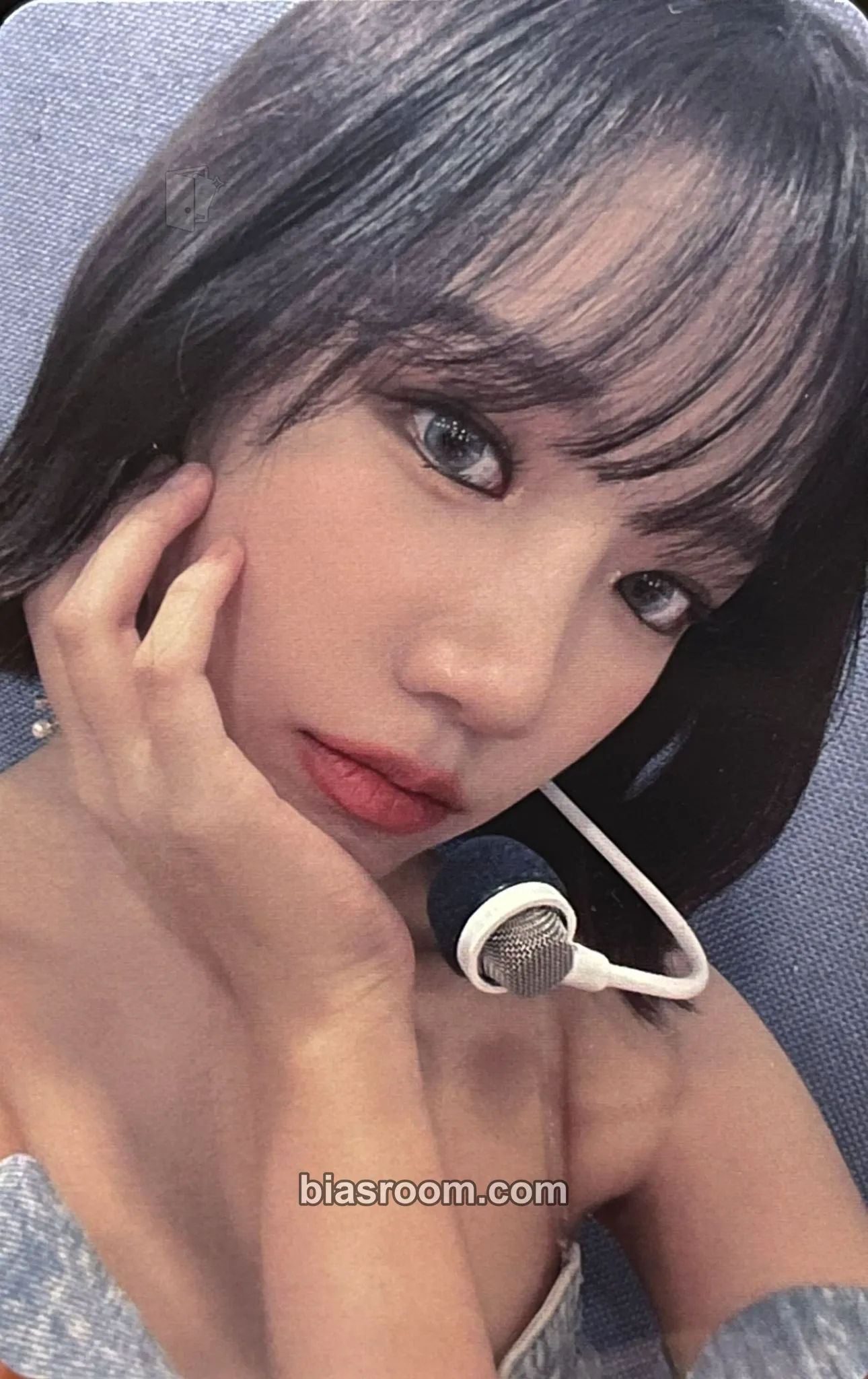 Jo Yuri GLASSY Photocard - Jo Yuri K-pop photocard