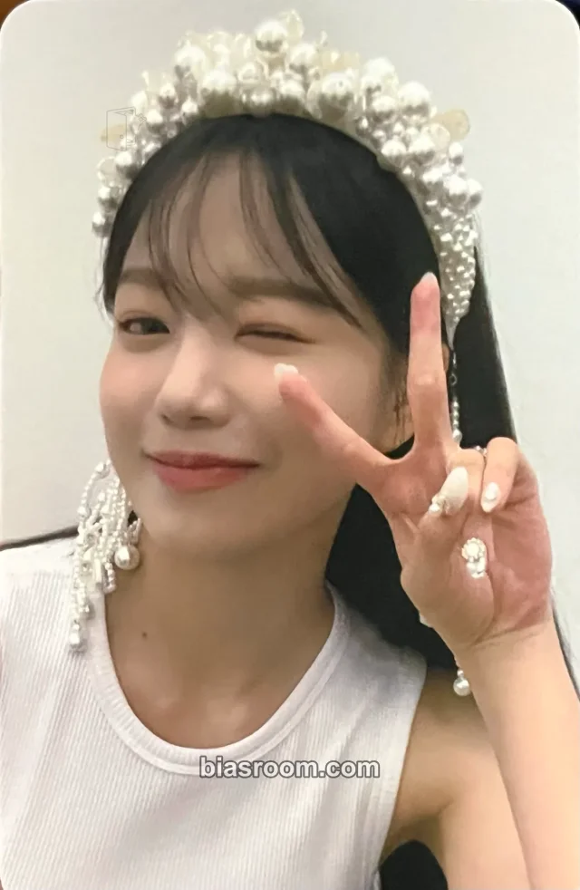 Jo Yuri - Jo Yuri - GLASSY Album yes24 pob (pre-order benefit)