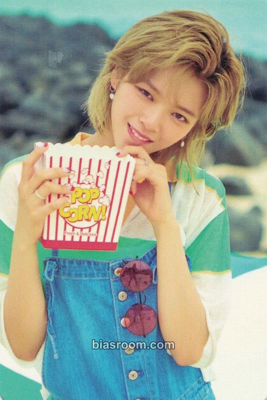 Jeongyeon TWICEZINE - Jeju Island Edition Photocard - TWICE - TWICE K-pop photocard