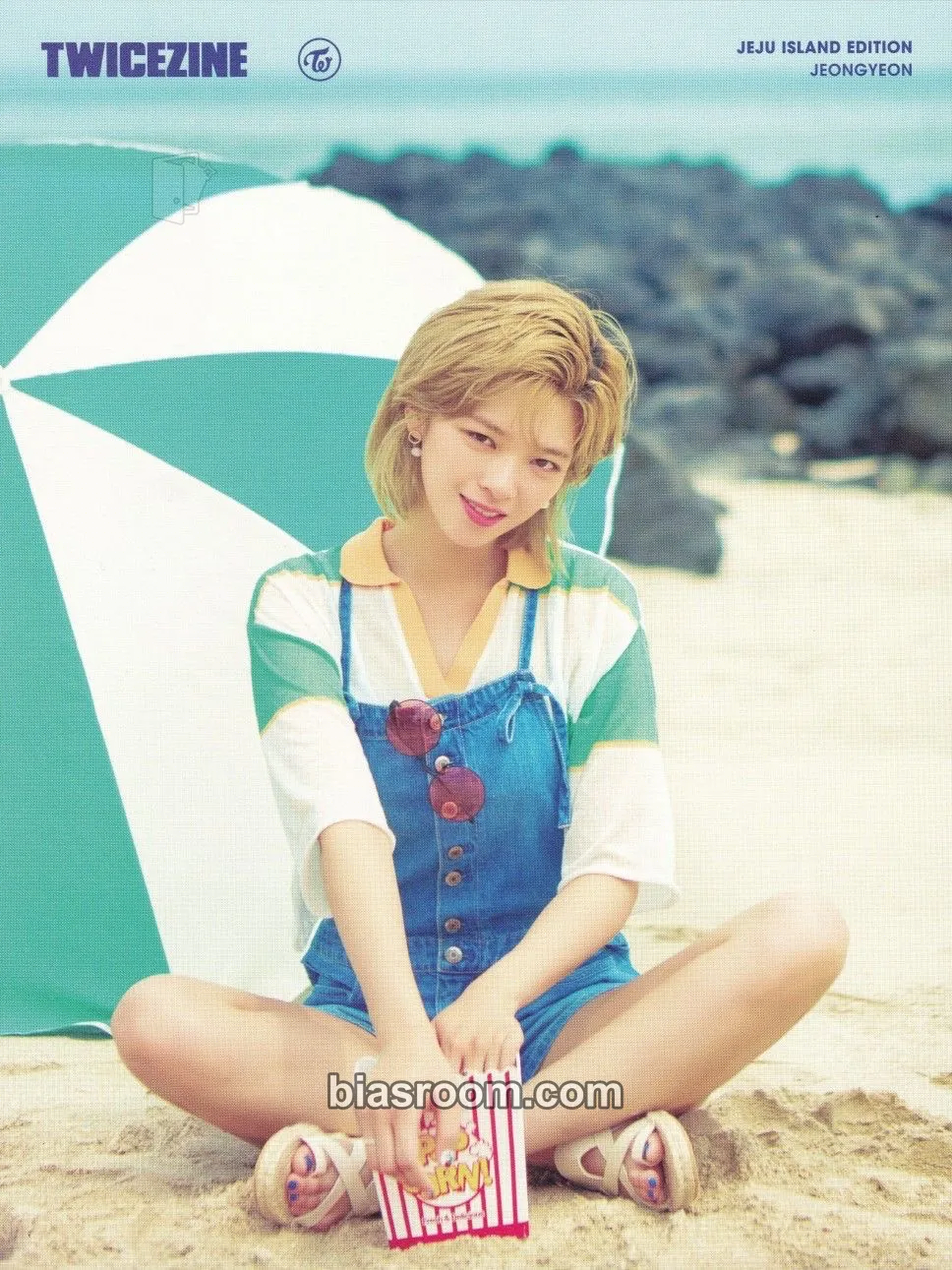 Jeongyeon TWICEZINE - Jeju Island Edition Photocard - TWICE - TWICE K-pop photocard