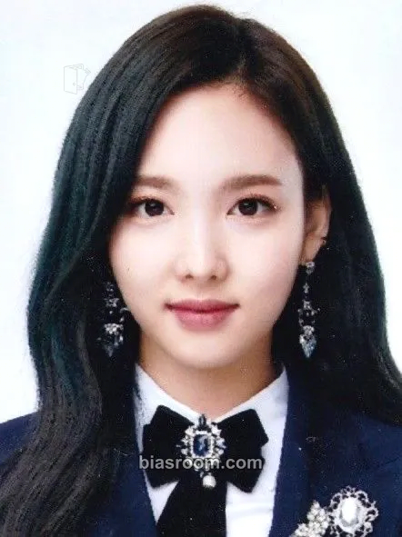 Nayeon ONCE Fanclub 2nd Generation Photocard - TWICE - TWICE K-pop photocard