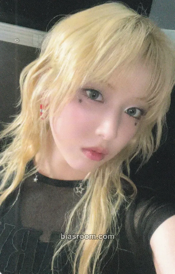 Jiwoo Fe3O4: STICK OUT Photocard - NMIXX - NMIXX K-pop photocard