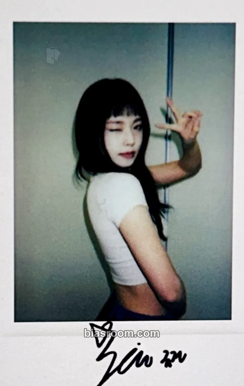 Kyujin Fe3O4: STICK OUT Photocard - NMIXX - NMIXX K-pop photocard