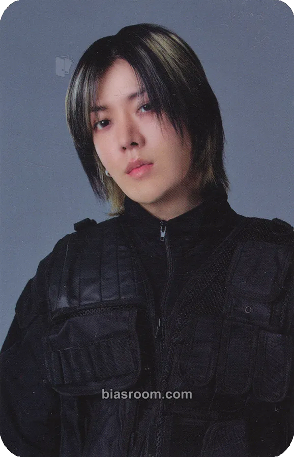 Yuta Neo City: The Momentum (NCT127 4th Tour) Photocard - NCT 127 - NCT 127 K-pop photocard