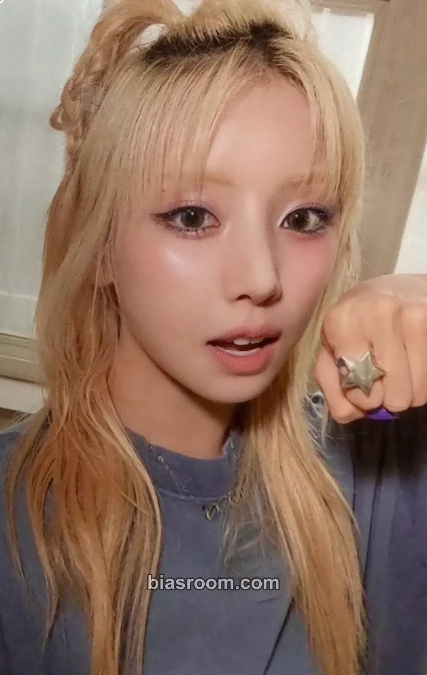 Jiwoo Fe3O4: STICK OUT Photocard - NMIXX - NMIXX K-pop photocard